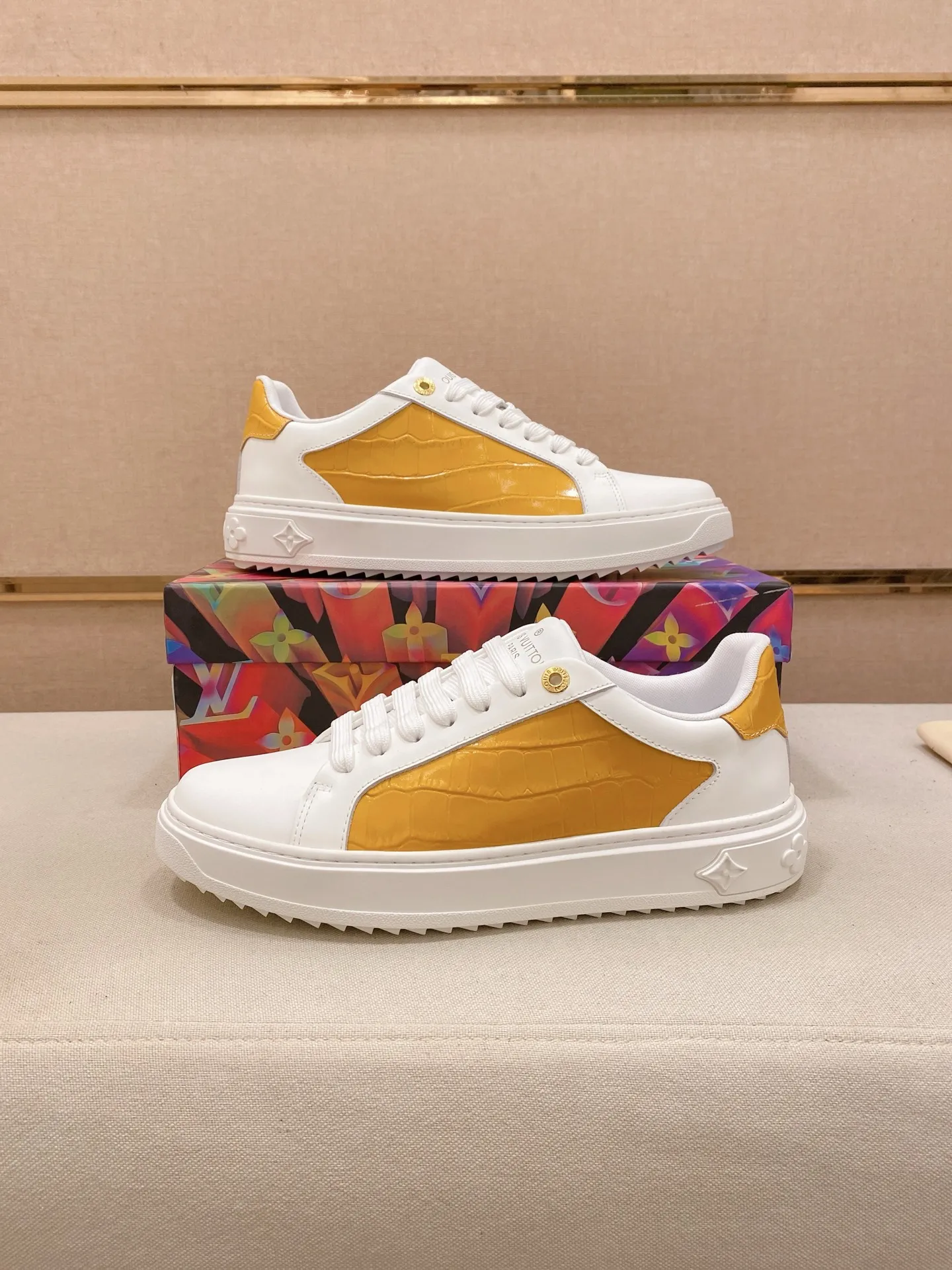 Men's shoes💰: 540💰(Niuli: full package) louis vuitton (Louis Vuitton/lv) top 🔍🔍 new models are on sale at the same time at the counter. The upper 🇮🇹 is imported from Italy, first-layer cowhide, and the lining is fully imported cowhide. 💪💪, completely 1⃣️ to 1 ⃣️Re-engraved🇮🇹💪💪, ⚠Sole: The original sole is specially provided by the original factory, the exclusive movable molded sole is super comfortable, ⚠The original factory follows the order, 🔍🔍high quality, you can enter and exit the counter at will, welcome to compare⚠. Code number:38-44
